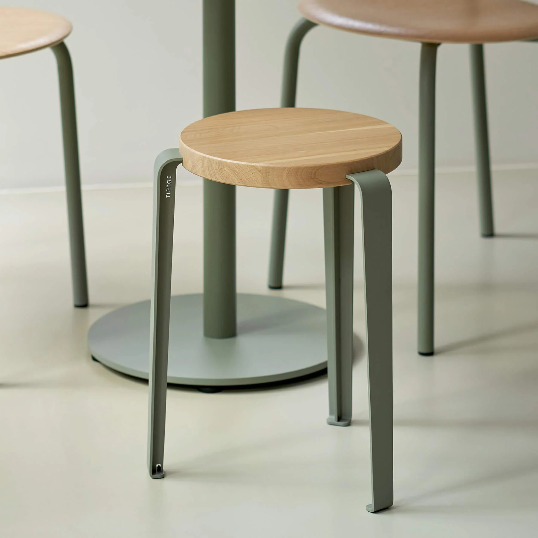 TIPTOE Lou Stool Oak Seat - Image 3