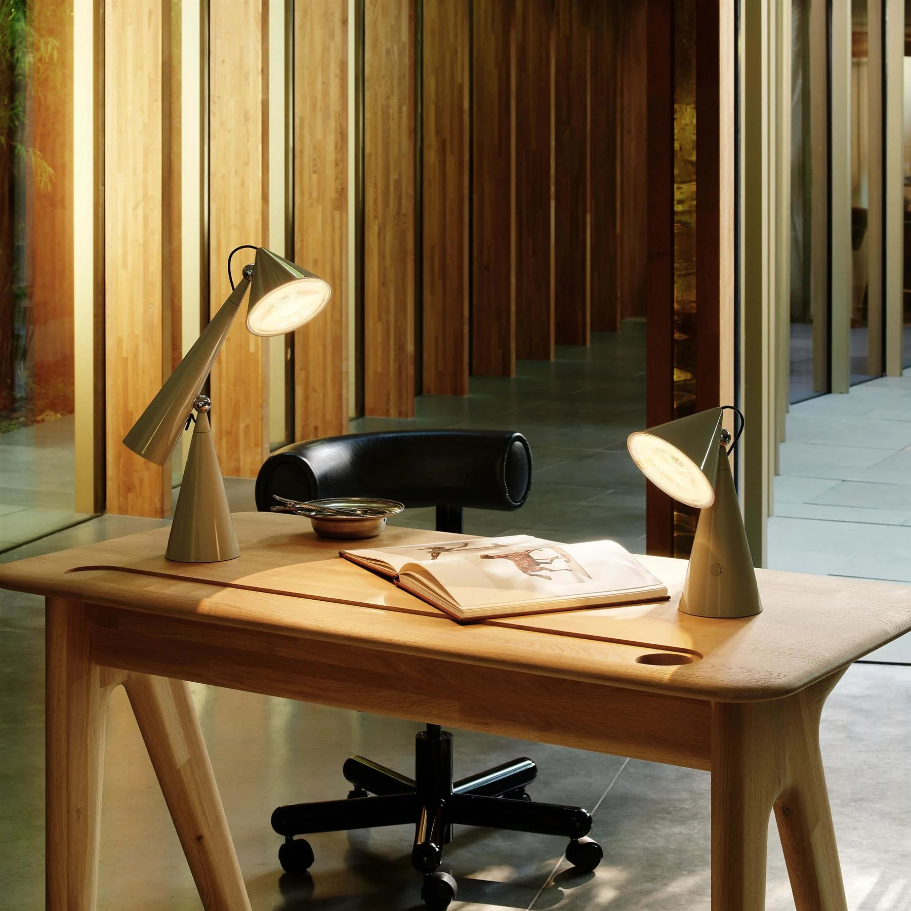 Tom Dixon Pose Task Table Lamp - Image 2