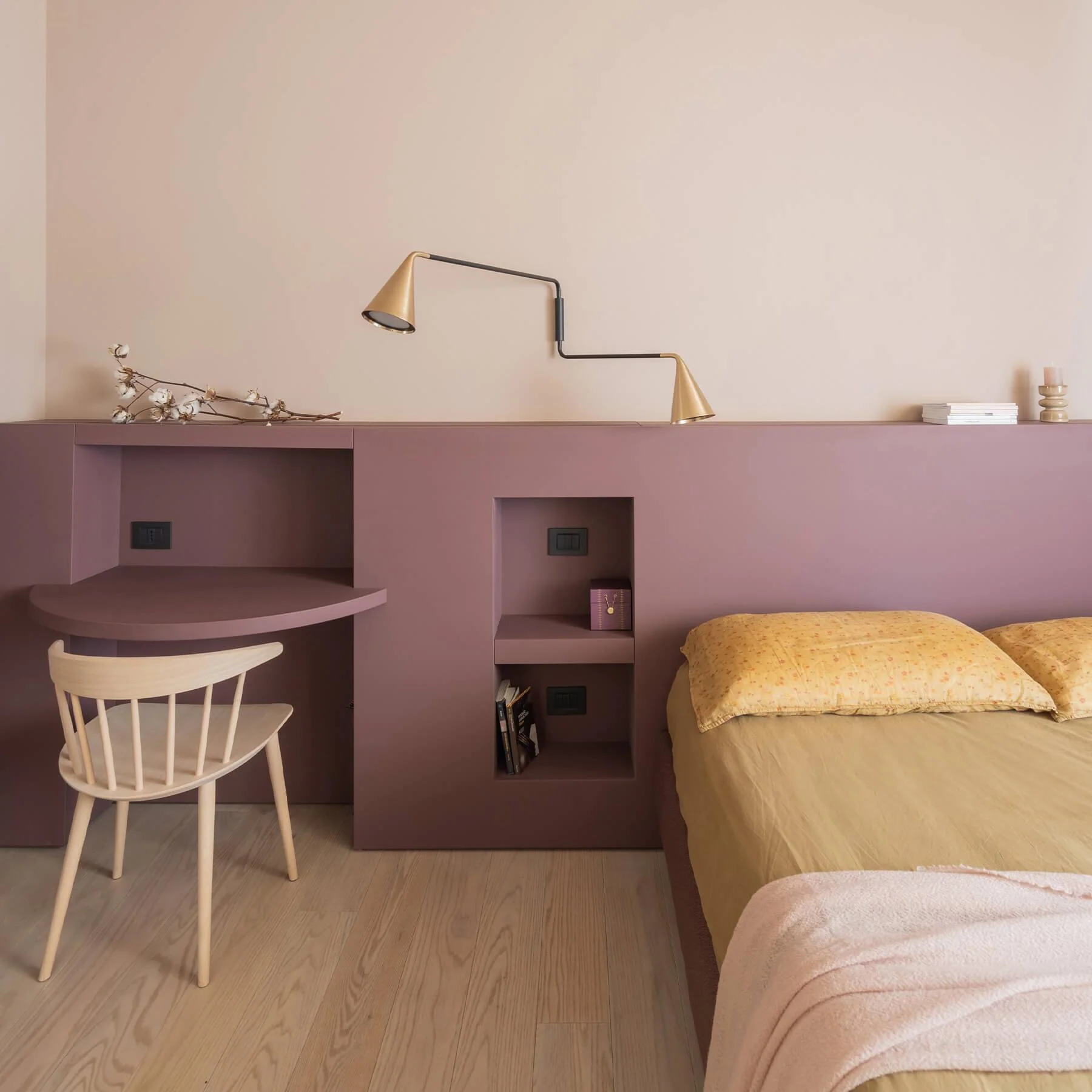 TOOY Gordon Twin Wall Light - Image 3
