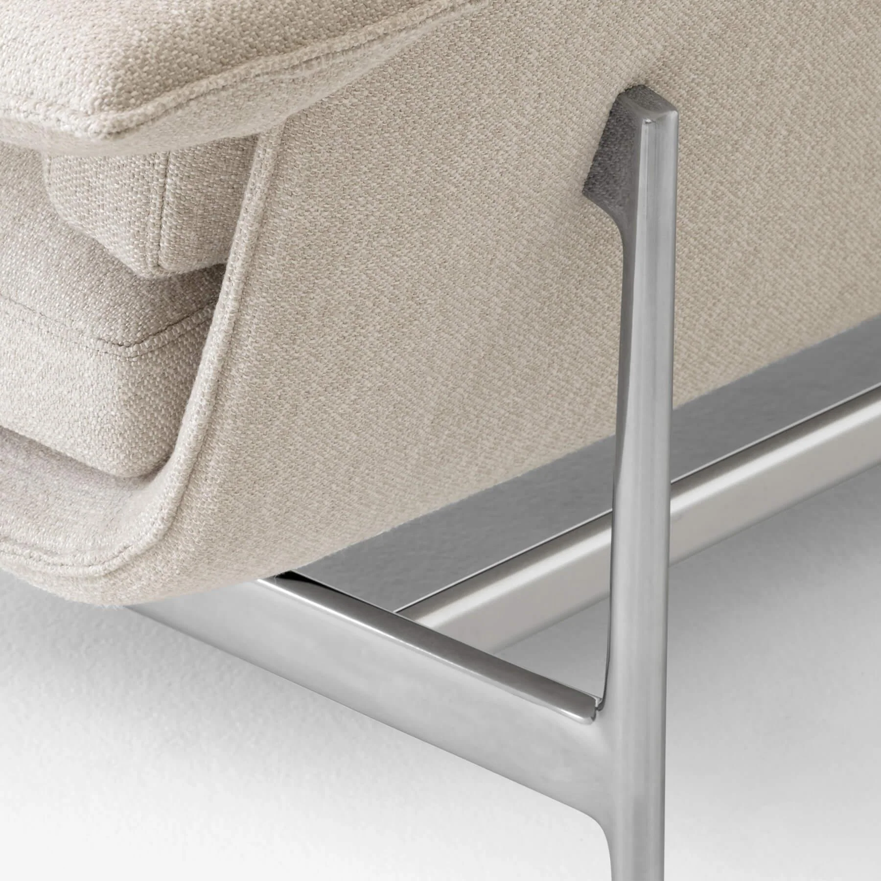 &Tradition Meantime AV30 2+ Seater Sofa - Image 2