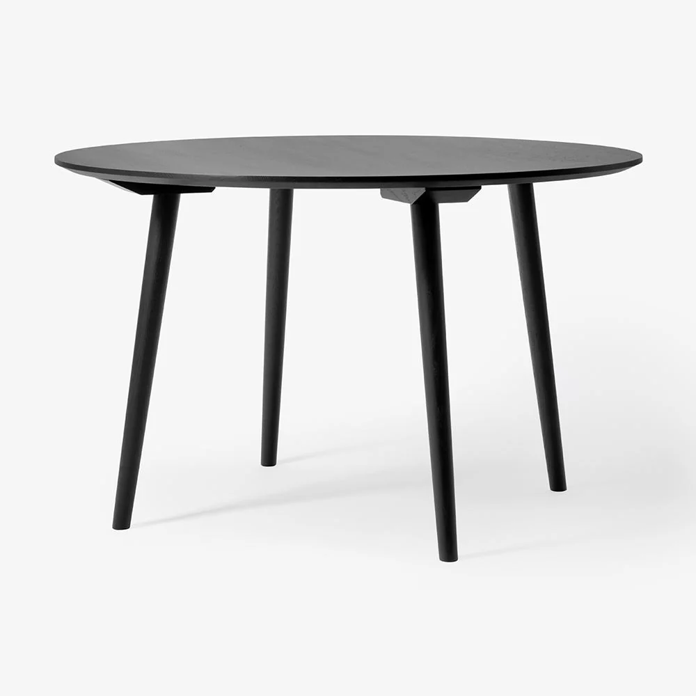 &Tradition SK4 In Between Dining Table - Circular - Image 8
