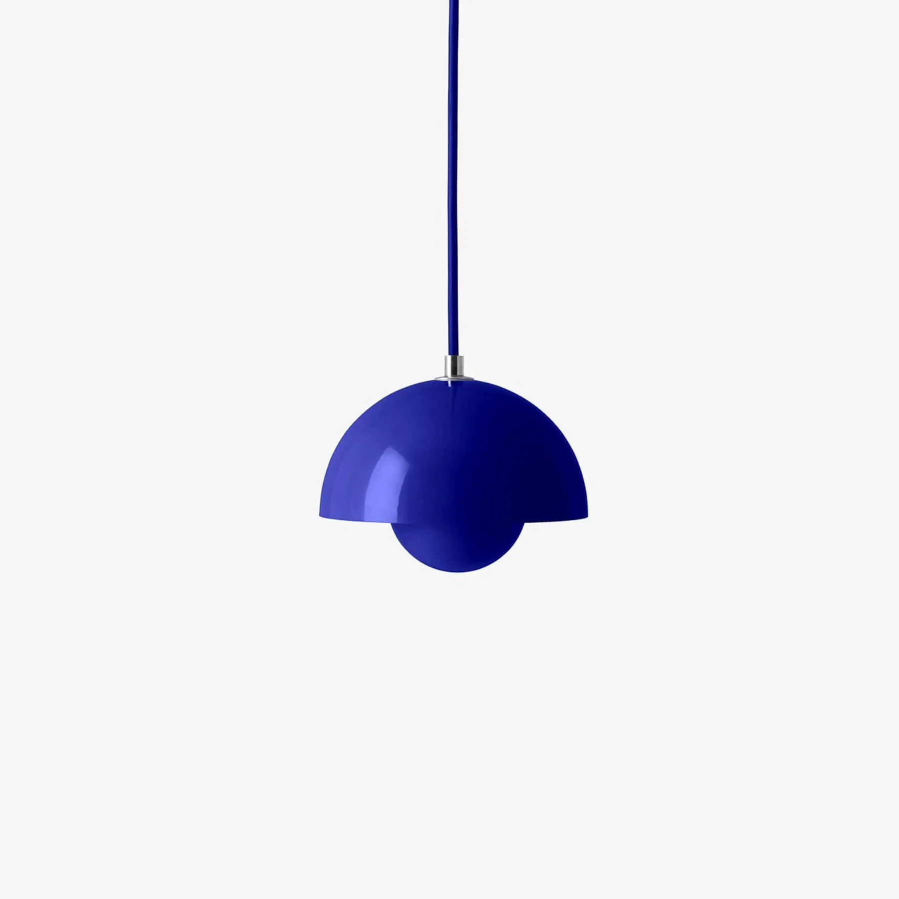 &Tradition VP10 Flowerpot Pendant Light - Image 11