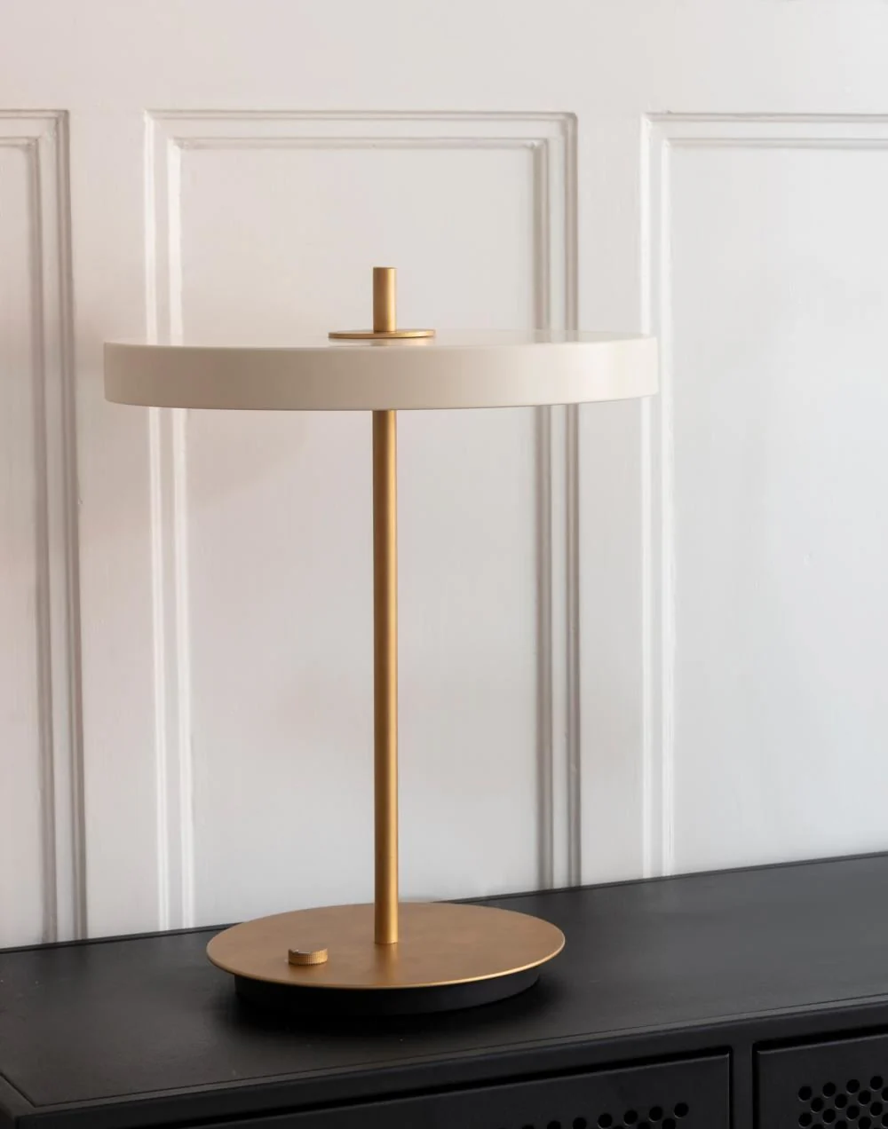 Umage Asteria Table Lamp - Image 4