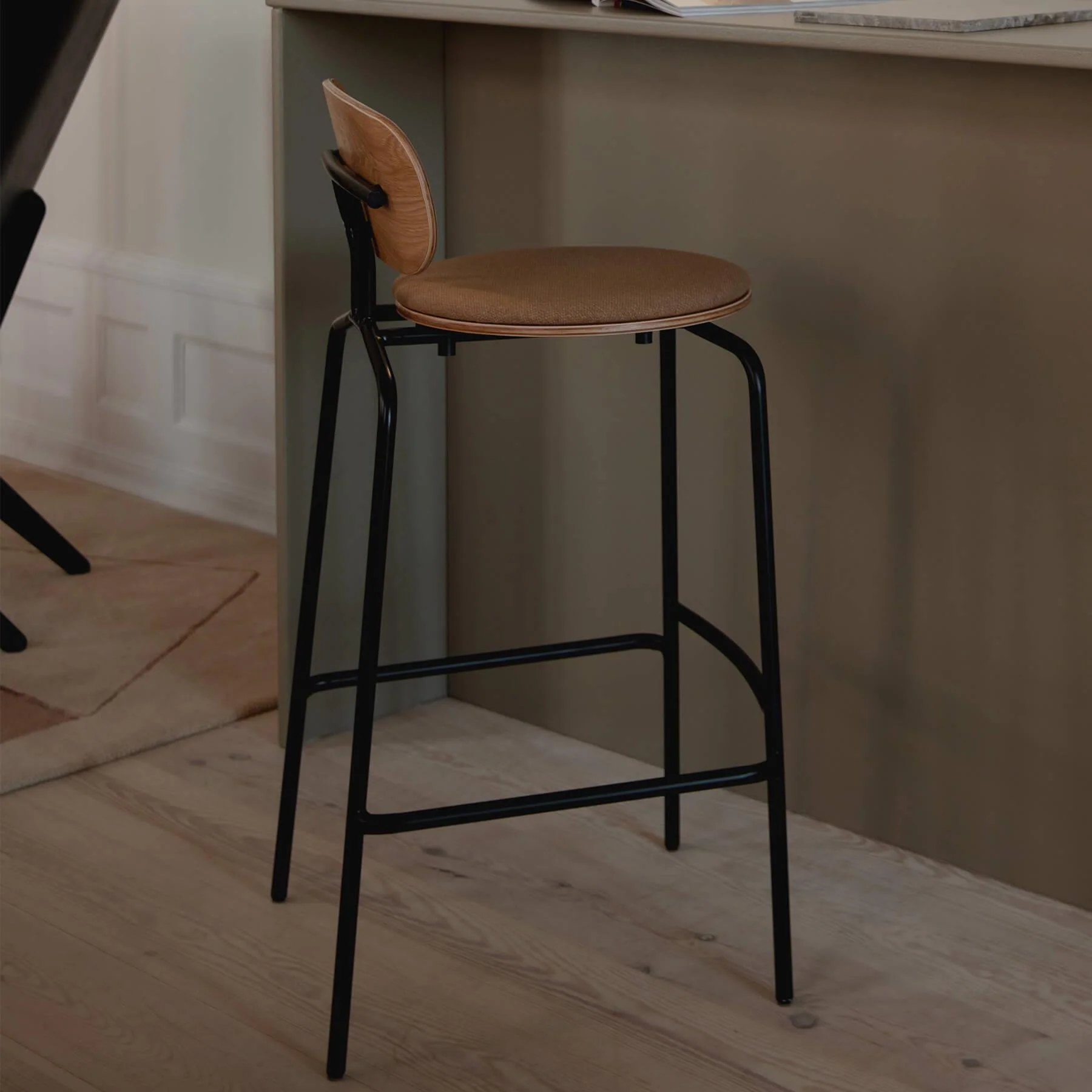 Umage Curious Bar Stool - Image 2