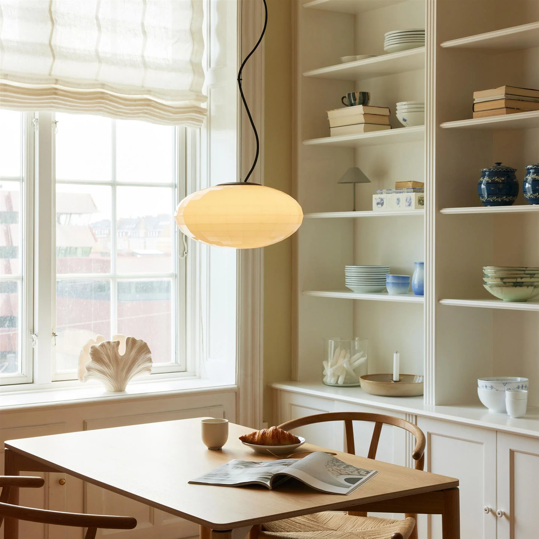 Halo Design Mesh Pendant Light - Image 2