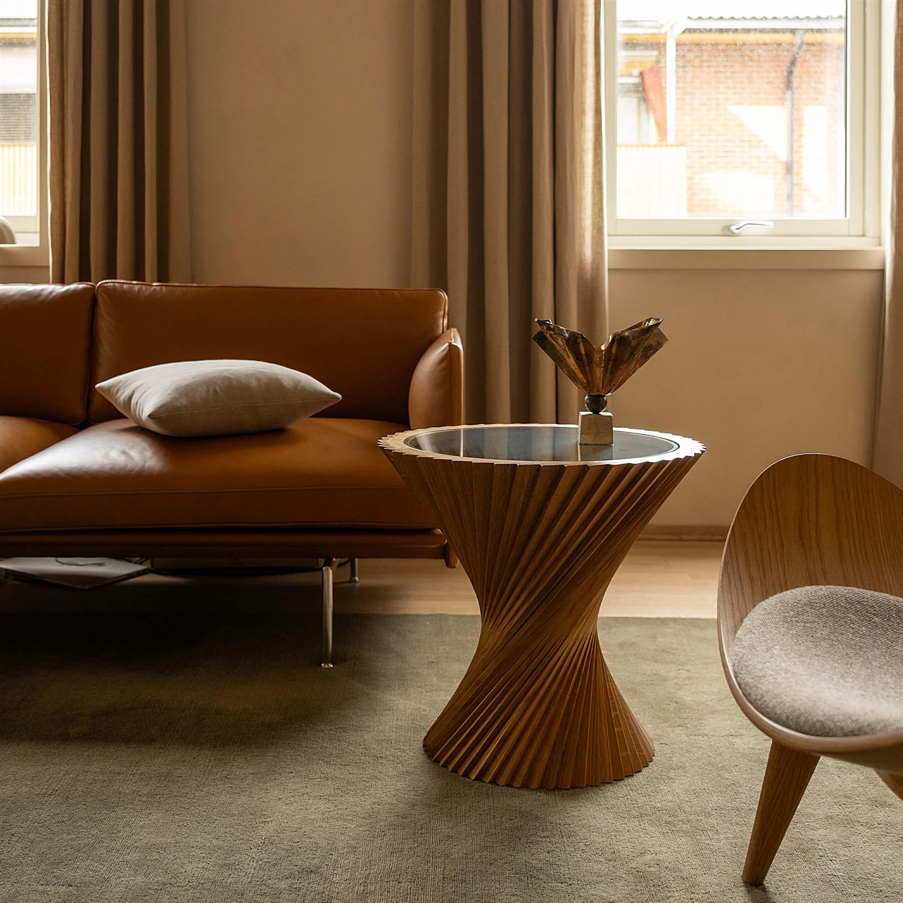 Via Copenhagen Hyperbel Side Table - Image 3