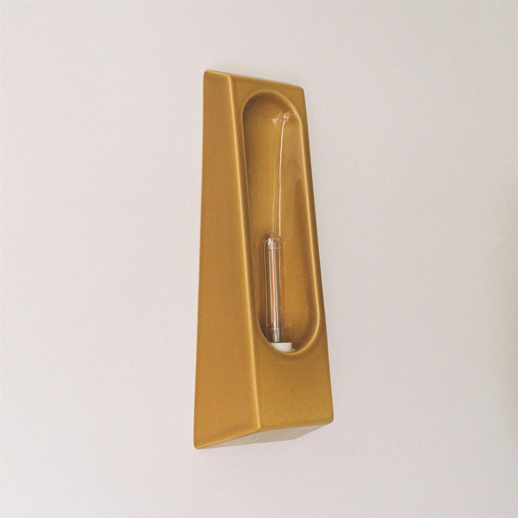 Violaine d'Harcourt Alcove Wall Light - Image 16