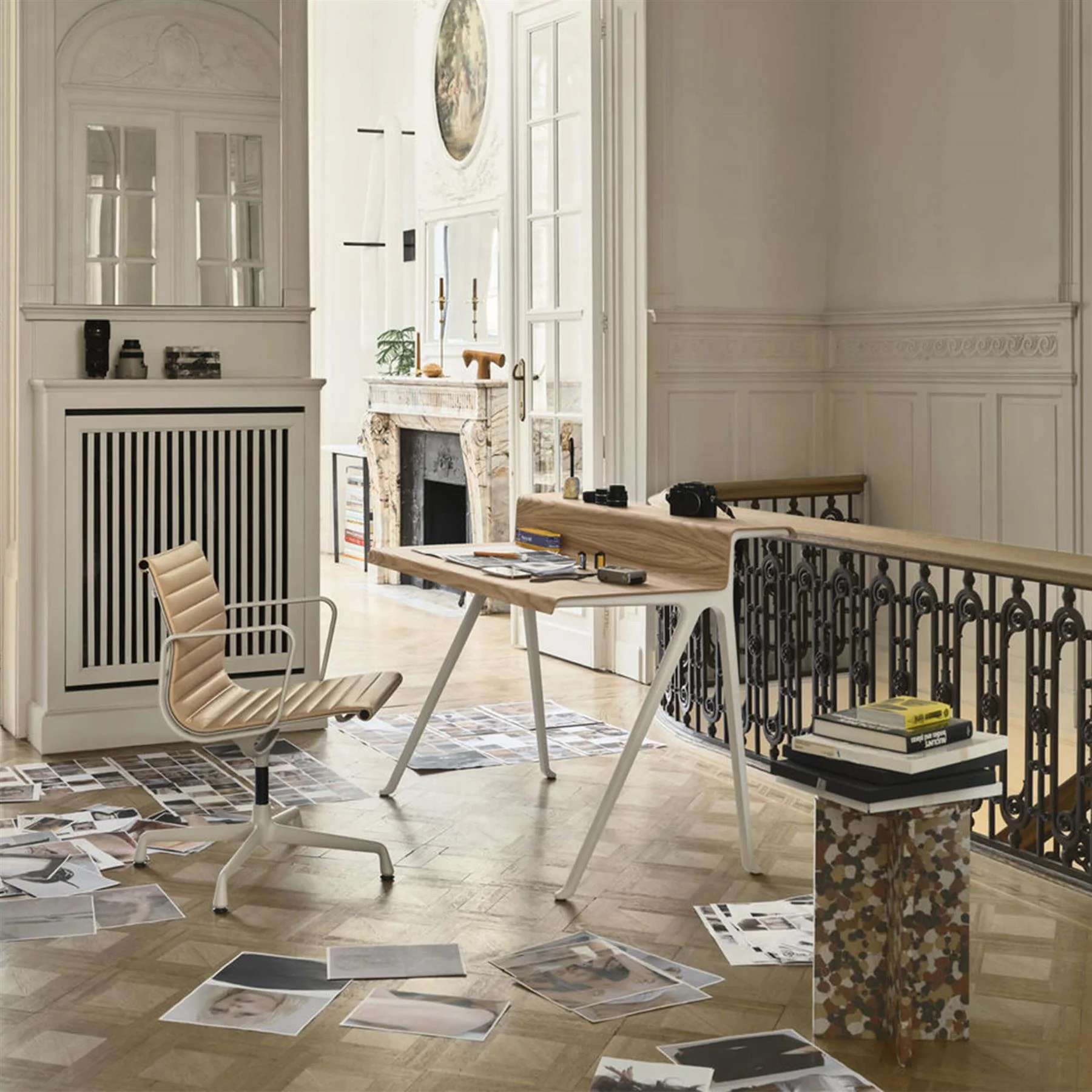 Vitra Courier Desk - Image 8